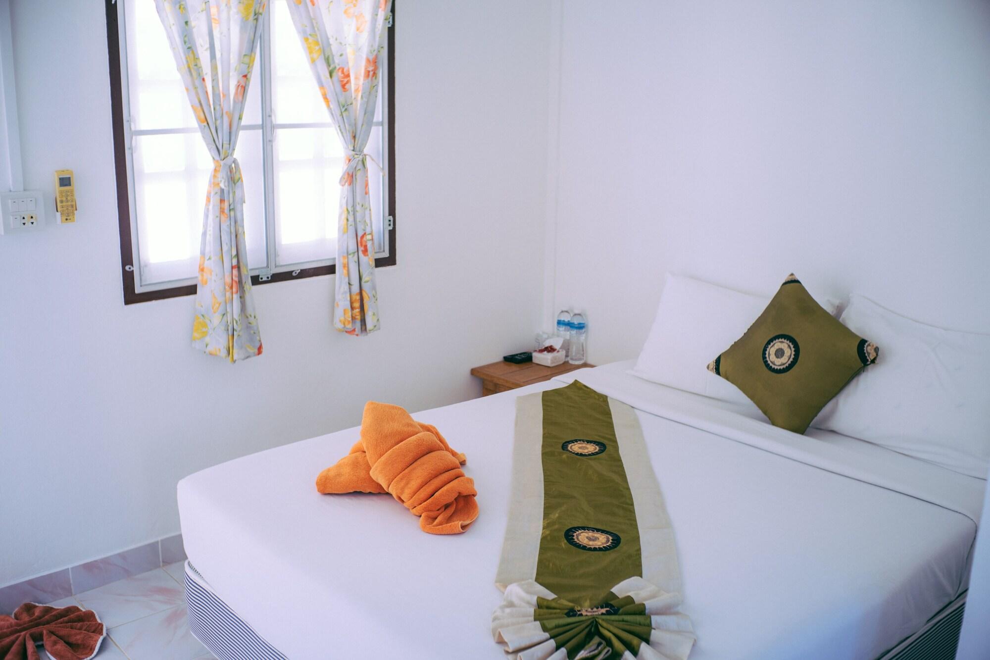 Amity Beach Resort Maret Kültér fotó