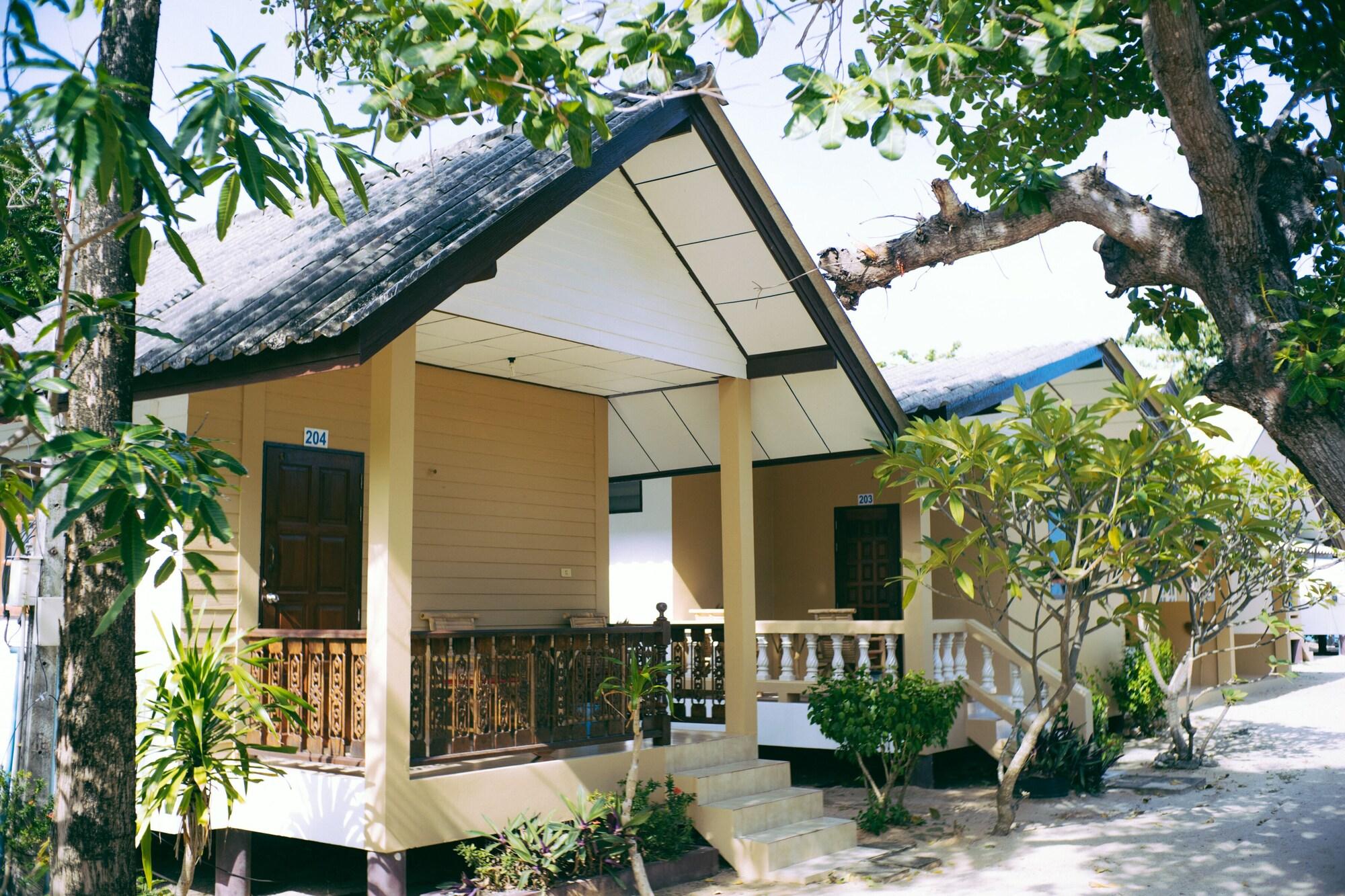 Amity Beach Resort Maret Kültér fotó