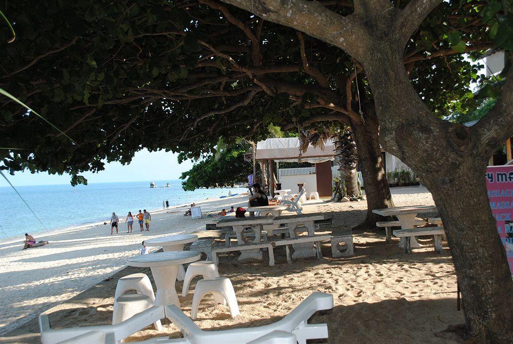 Amity Beach Resort Maret Kültér fotó