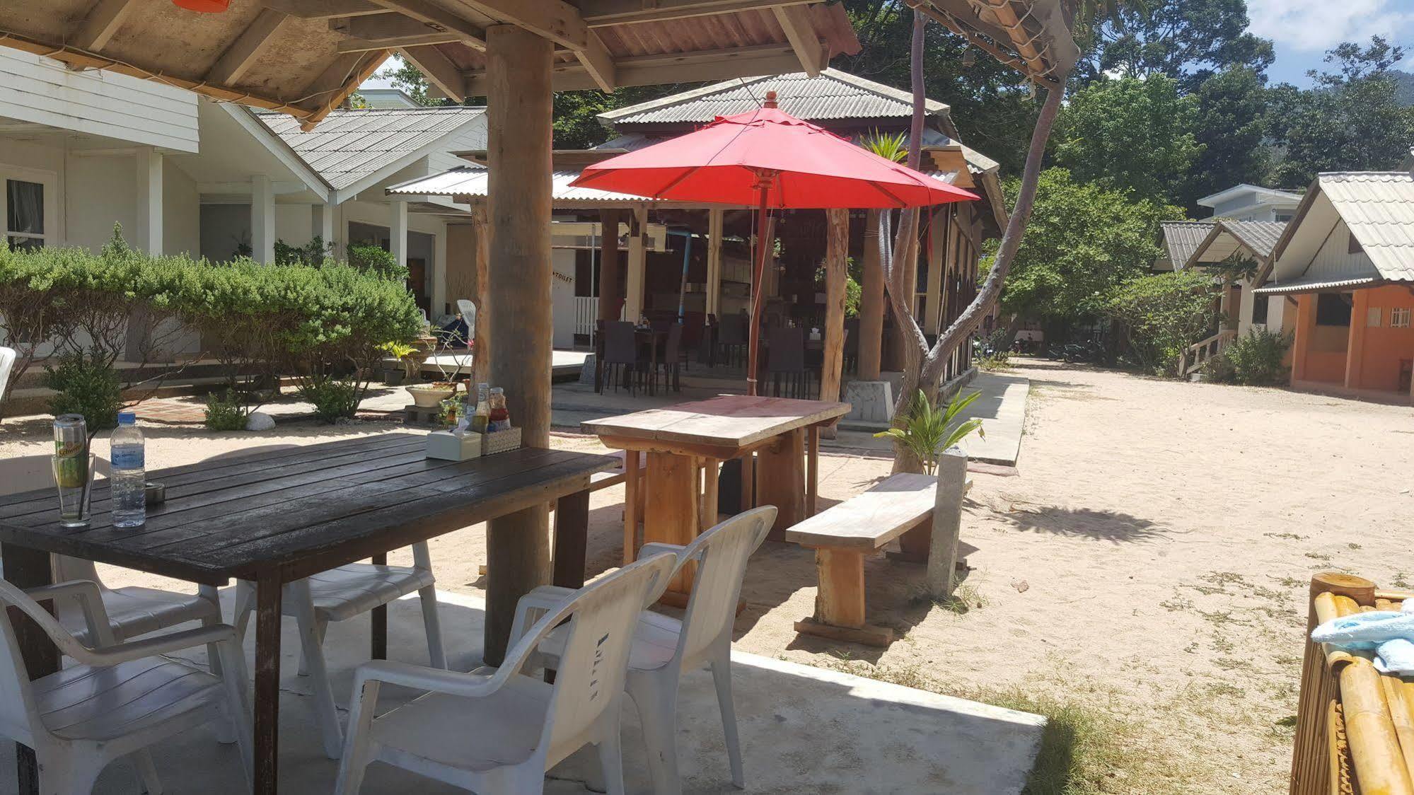 Amity Beach Resort Maret Kültér fotó