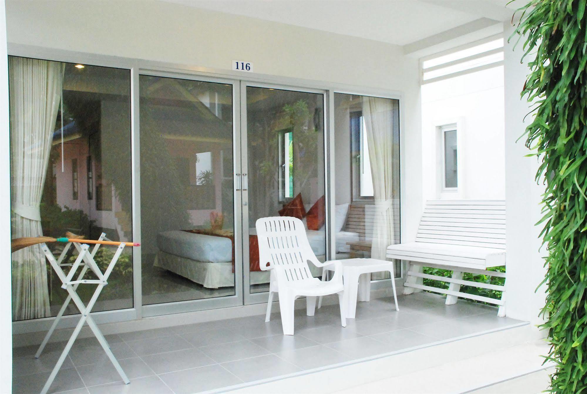 Amity Beach Resort Maret Kültér fotó