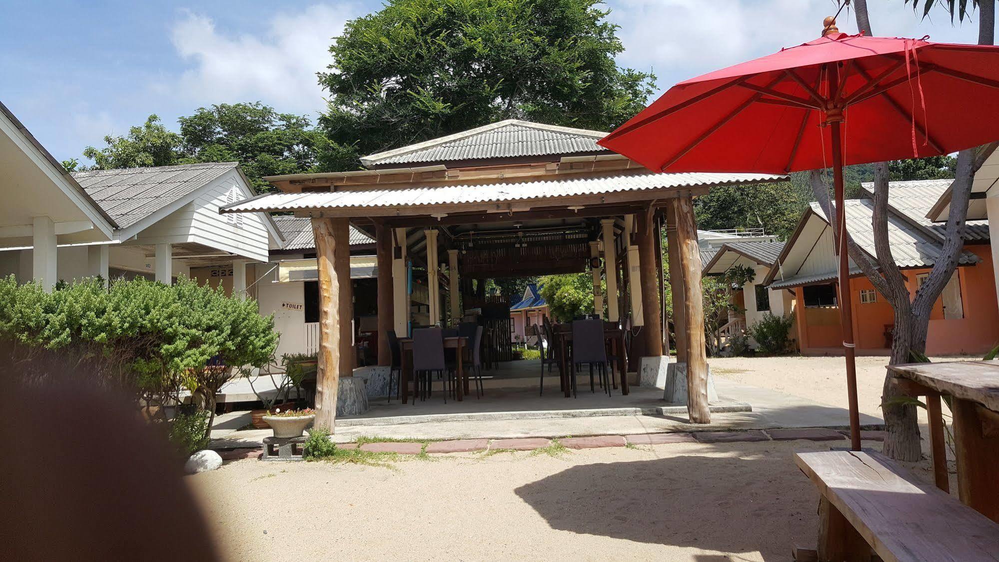 Amity Beach Resort Maret Kültér fotó