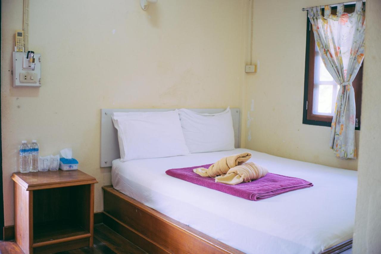 Amity Beach Resort Maret Kültér fotó