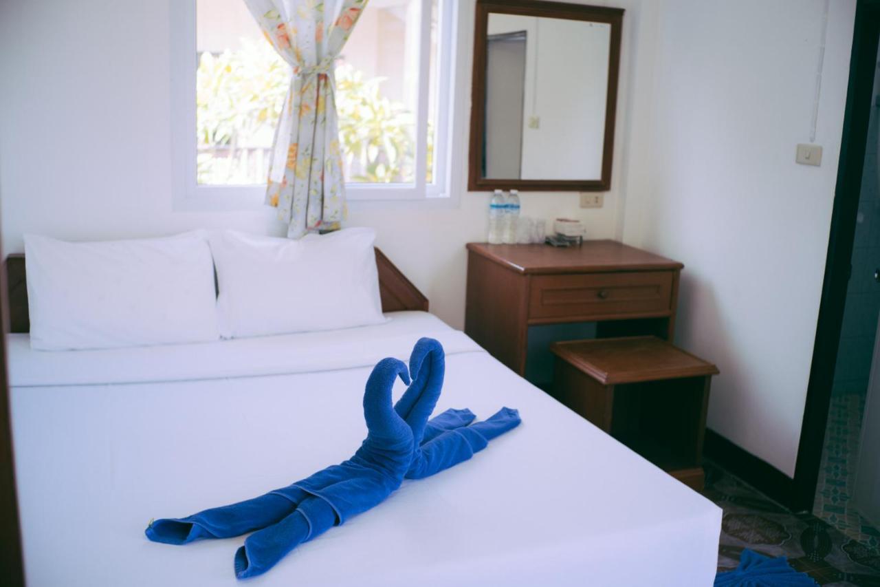 Amity Beach Resort Maret Kültér fotó